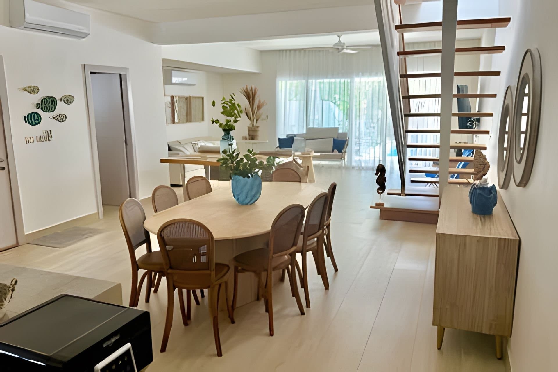 Lake Garden villa with pool by Advantage Club . — 4