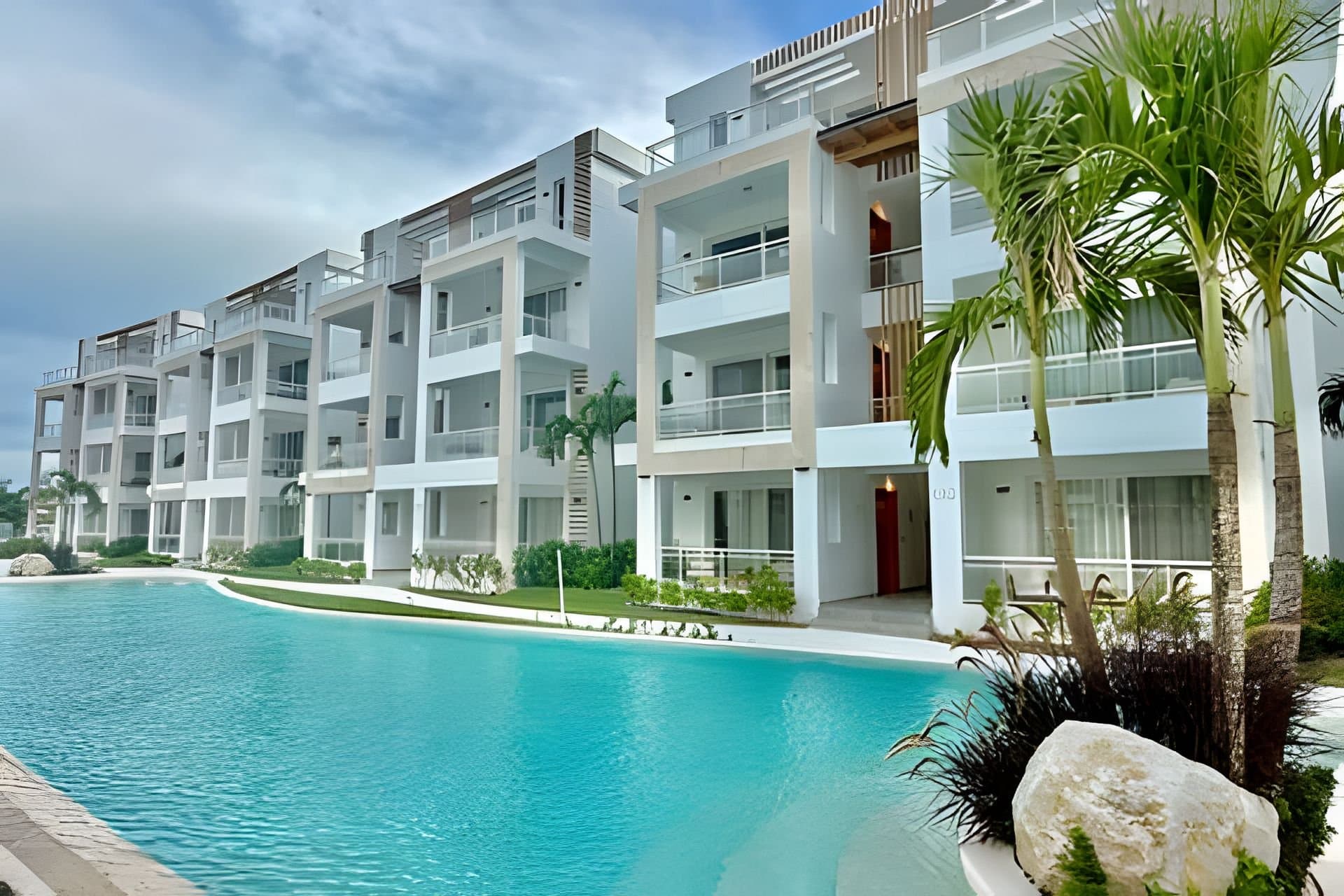 Garden Breeze 1 i201 by Advantage Club . — 2